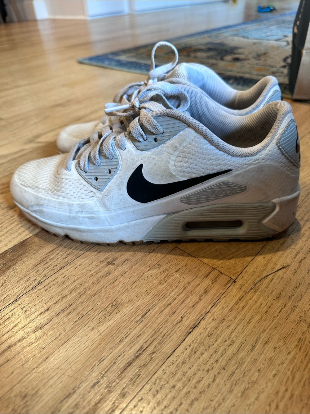 Nike Air Max 90 golf shoes